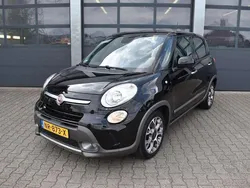 Zwart Gebruikt 2017 Fiat 500L Trekking MPV | € 10.835 (Iets duurder)