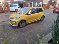 Goud Gebruikt 2017 VW up! Hatchback | € 8.950 (Duur)