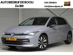 Grijs Gebruikt 2024 VW Golf VIII Life Hatchback | € 28.500 (Eerlijke prijs)