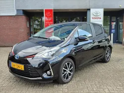 Zwart Gebruikt 2018 Toyota Yaris Hybrid Design Hatchback | € 13.999 (Eerlijke prijs)