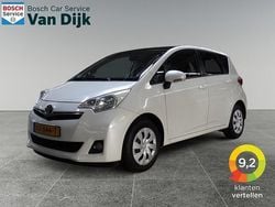 Wit Gebruikt 2011 Toyota Verso-S MPV | € 6.277 (Eerlijke prijs)