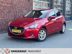 Rood Gebruikt 2016 Mazda 2 Hatchback | € 14.450 (Eerlijke prijs)