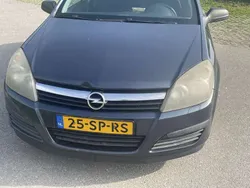 Grijs Gebruikt 2006 Opel Astra Business Hatchback | € 1.299 (Eerlijke prijs)