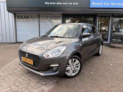 Grijs Gebruikt 2020 Suzuki Swift Hatchback | € 15.450 (Eerlijke prijs)