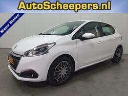 Wit Gebruikt 2016 Peugeot 208 Hatchback | € 7.495 (Eerlijke prijs)