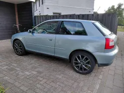 Blauw Gebruikt 2003 Audi A3 Attraction Hatchback | € 3.500 (Eerlijke prijs)