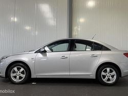 Grijs Gebruikt 2010 Chevrolet Cruze LS Sedan | € 5.745 (Eerlijke prijs)