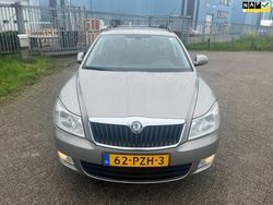 Beige Gebruikt 2011 Skoda Octavia Business Line Stationwagen | € 2.999 (Eerlijke prijs)