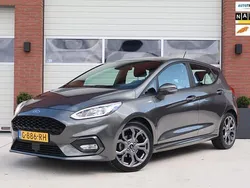 Grijs Gebruikt 2019 Ford Fiesta ST-Line Hatchback | € 12.995 (Eerlijke prijs)