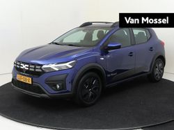 Blauw Gebruikt 2025 Dacia Sandero Expression Hatchback | € 25.935