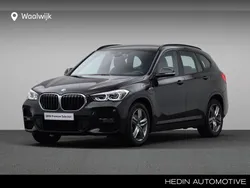 Zwart Gebruikt 2022 BMW X1 Comfort Edition SUV | € 34.440 (Iets duurder)