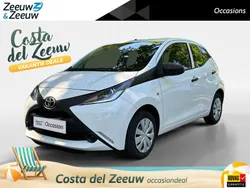 Wit Gebruikt 2017 Toyota Aygo Hatchback | € 6.935 (Eerlijke prijs)