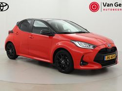 Rood Gebruikt 2022 Toyota Yaris Hybrid Executive Hatchback | € 25.999 (Duur)