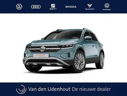 Blauw, metallic lak Nieuw 2025 VW T-Roc Edition SUV | € 35.325 (Goede deal)