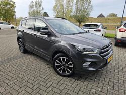 Suv Gebruikt 2017 Ford Kuga ST-Line SUV | € 14.450 (Eerlijke prijs)