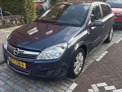 Blauw Gebruikt 2010 Opel Astra Cosmo Hatchback | € 4.200 (Eerlijke prijs)