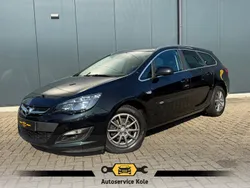 Zwart Gebruikt 2014 Opel Astra Design Edition Stationwagen | € 10.940 (Eerlijke prijs)