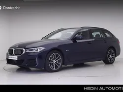 Blauw Gebruikt 2023 BMW 530e Comfort Edition Stationwagen | € 48.895 (Eerlijke prijs)