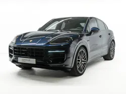 Algarve blauw metallic Gebruikt 2024 Porsche Cayenne S E-Hybrid SUV | € 159.750