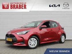 Rood Gebruikt 2020 Toyota Yaris Active Hatchback | € 17.900 (Eerlijke prijs)