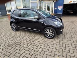 Zwart Gebruikt 2012 VW up! Move Hatchback | € 4.500 (Goede deal)