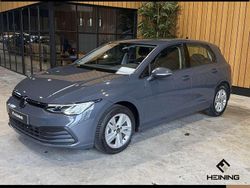 Grijs, metallic lak Gebruikt 2022 VW Golf VIII Life Hatchback | € 21.950 (Goede deal)