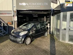 Zwart, metallic lak Gebruikt 2007 Citroën C1 Hatchback | € 1.499 (Eerlijke prijs)