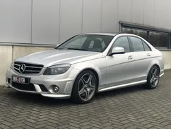 Grijs, metallic lak Gebruikt 2008 Mercedes C63 AMG AMG Sedan | € 49.995 (Duur)
