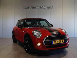 Rood Gebruikt 2017 Mini ONE Hatchback | € 13.950 (Iets duurder)