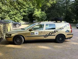 Blauw Gebruikt 2003 Volvo V70 Stationwagen | € 1.750 (Goede deal)