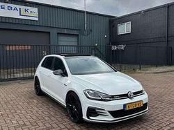 Wit Gebruikt 2017 VW Golf VII GTD Stationwagen | € 16.000 (Iets duurder)