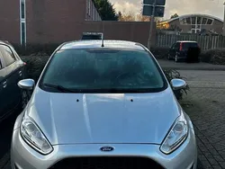 Grijs Gebruikt 2016 Ford Fiesta Style Hatchback | € 6.499 (Eerlijke prijs)