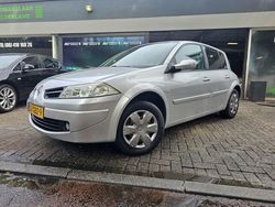 Grijs Gebruikt 2008 Renault Mégane III Business Hatchback | € 3.999 (Eerlijke prijs)