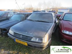 Grijs Gebruikt 1989 Peugeot 405 Sedan | € 1.750