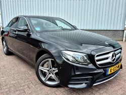 Zwart Gebruikt 2019 Mercedes E300 AMG Line Premium Plus Sedan | € 25.950