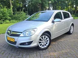Zilver Gebruikt 2009 Opel Astra Hatchback | € 3.549 (Eerlijke prijs)