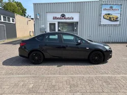 Zwart Gebruikt 2013 Opel Astra Business Sedan | € 5.999 (Eerlijke prijs)