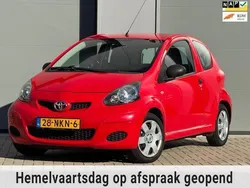 Rood Gebruikt 2010 Toyota Aygo Hatchback | € 1.999 (Goede deal)