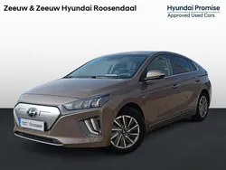 Liquid sand metallic (s5p) Gebruikt 2020 Hyundai Ioniq Premium Sedan | € 14.940 (Goede deal)