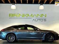 Grijs Gebruikt 2015 Porsche Panamera Sedan | € 34.950 (Eerlijke prijs)