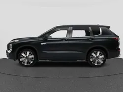 Zwart Nieuw 2025 Mitsubishi Outlander P-HEV Instyle SUV | € 62.890 (Eerlijke prijs)
