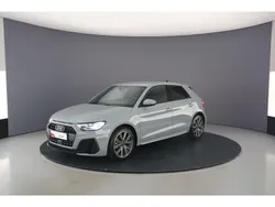 Pijlgrijs pareleffect Gebruikt 2024 Audi A1 Sportback S-Line Hatchback | € 33.900