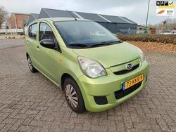 Groen (metallic) Gebruikt 2010 Daihatsu Cuore Hatchback | € 1.850 (Goede deal)