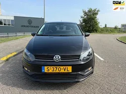 Zwart Gebruikt 2016 VW Polo Comfortline Hatchback | € 6.450 (Goede deal)
