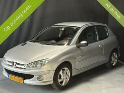 Grijs Gebruikt 2005 Peugeot 206 Quiksilver Hatchback | € 999 (Goede deal)