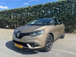 Bruin Gebruikt 2017 Renault Grand Scénic IV Bose Edition MPV | € 8.995