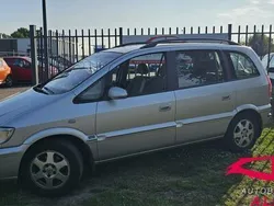 Grijs Gebruikt 2004 Opel Zafira Design Edition MPV | € 1.499 (Eerlijke prijs)