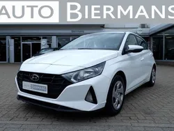 Wit Gebruikt 2021 Hyundai i20 Comfort Hatchback | € 14.895 (Eerlijke prijs)