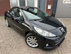 Zwart Gebruikt 2010 Peugeot 207 CC Roland Garros Cabriolet | € 3.999 (Goede deal)