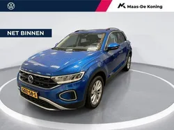Blauw Gebruikt 2024 VW T-Roc Edition SUV | € 32.440 (Eerlijke prijs)